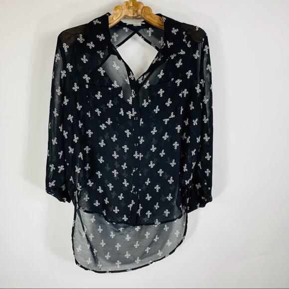 Sheer Chiffon Long Blouse Button Front Sz Medium - Picture 1 of 4